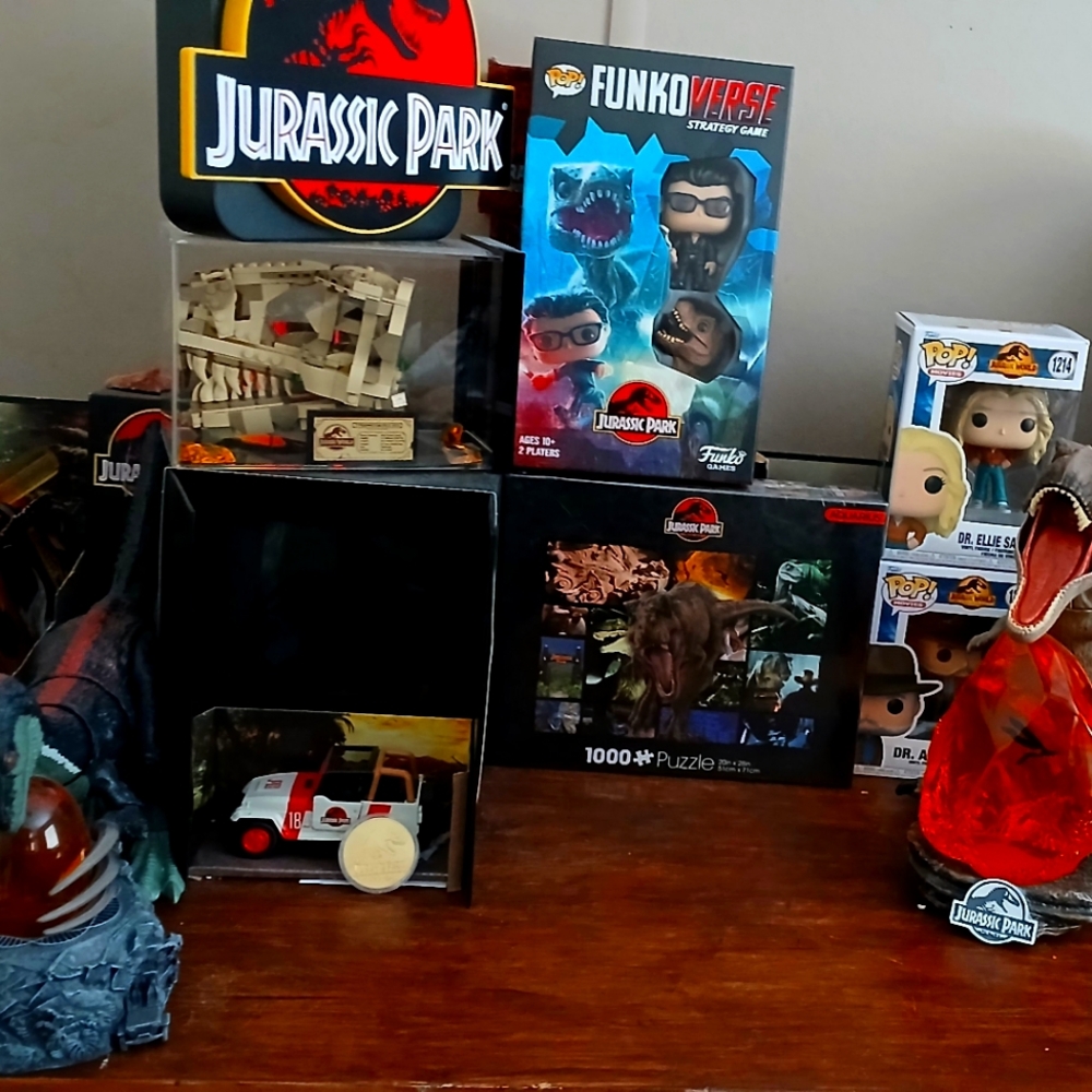 Jurassic park items